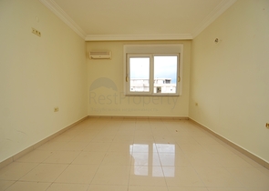 اطلالة ساحرة - شقة عائلية واسعة - ضمن مجمع سكني في الانيا - مهموتلار 