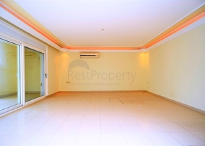 اطلالة ساحرة - شقة عائلية واسعة - ضمن مجمع سكني في الانيا - مهموتلار 