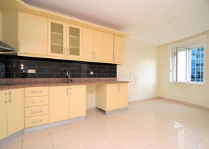 اطلالة ساحرة - شقة عائلية واسعة - ضمن مجمع سكني في الانيا - مهموتلار 