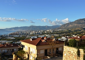 اطلالة بحر - منطقة جبلية هادئة -دوبلكس 3 غرف وصالة - كارجي جاك / الانيا 