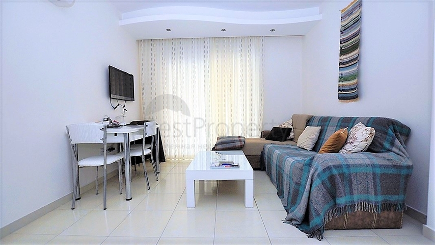 شقة غرفة وصالة - مفروشة - قريبة من البحر -مهموتلار / الانيا 