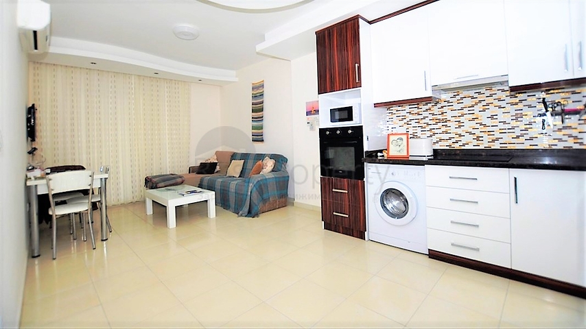 شقة غرفة وصالة - مفروشة - قريبة من البحر -مهموتلار / الانيا 