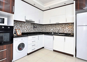 شقة غرفة وصالة - مفروشة - قريبة من البحر -مهموتلار / الانيا 