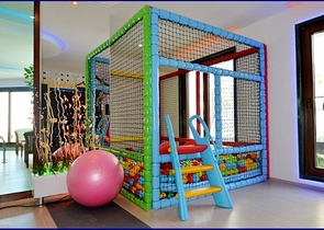 شقة غرفة وصالة - مفروشة - قريبة من البحر -مهموتلار / الانيا 