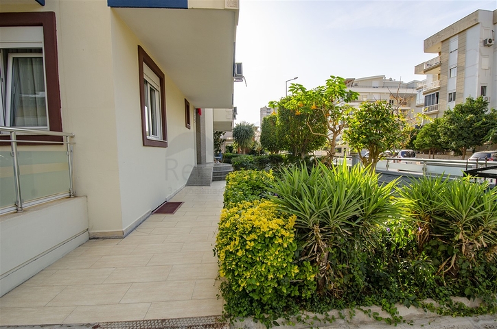 شقه 2 + 1 مفروشه في ليمان كونيالتي 700 م على البحر