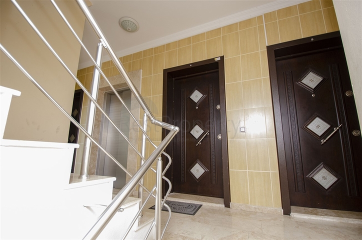 شقه 2 + 1 مفروشه في ليمان كونيالتي 700 م على البحر