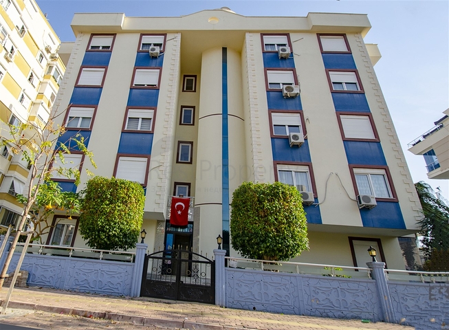 شقه 2 + 1 مفروشه في ليمان كونيالتي 700 م على البحر