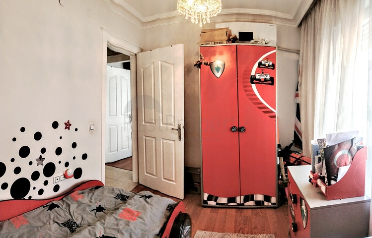 شقه 2 + 1 مفروشه في ليمان كونيالتي 700 م على البحر