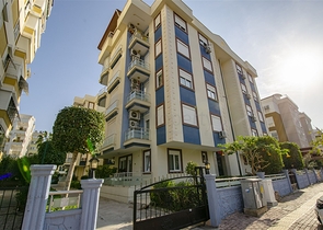 شقه 2 + 1 مفروشه في ليمان كونيالتي 700 م على البحر