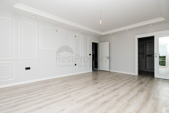 فلل 4 + 1 في مجمع دوشمالتي أنطاليا