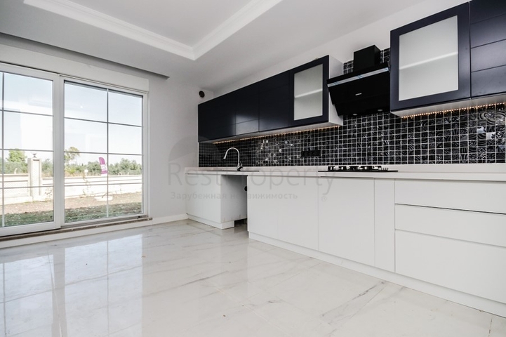 فلل 4 + 1 في مجمع دوشمالتي أنطاليا