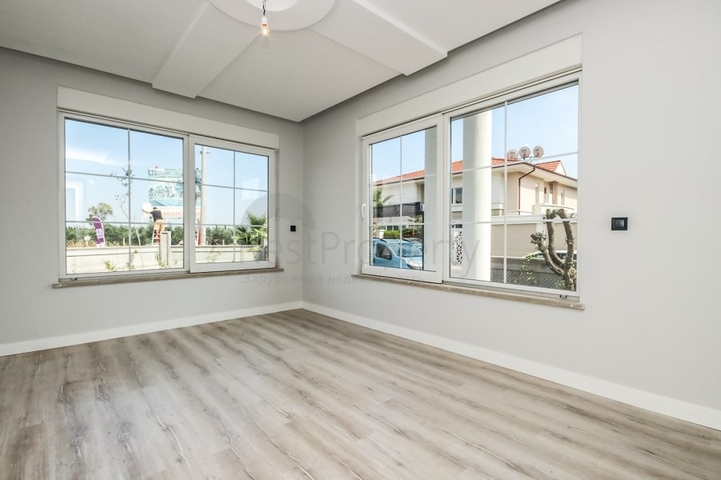 فلل 4 + 1 في مجمع دوشمالتي أنطاليا