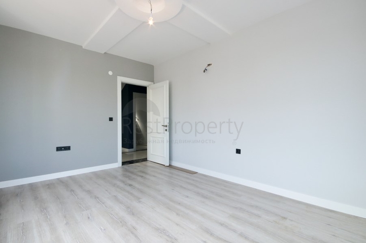 فلل 4 + 1 في مجمع دوشمالتي أنطاليا