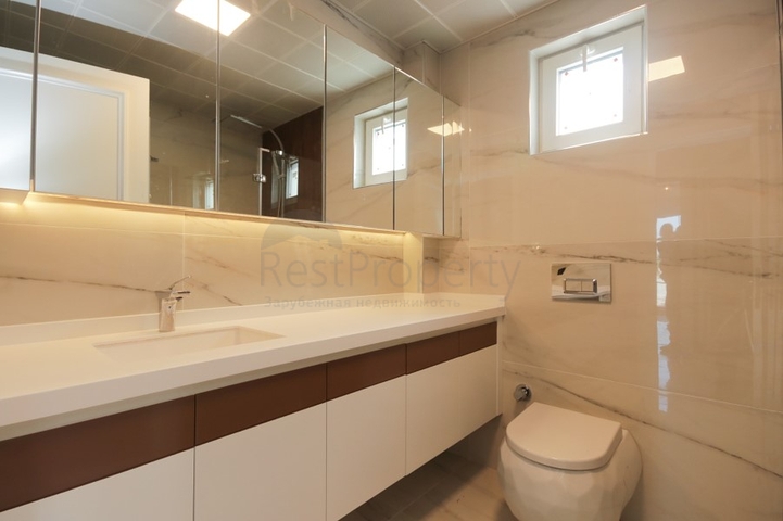 فلل 4 + 1 في مجمع دوشمالتي أنطاليا