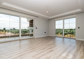 فلل 4 + 1 في مجمع دوشمالتي أنطاليا