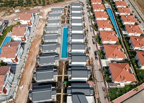 فلل 4 + 1 في مجمع دوشمالتي أنطاليا