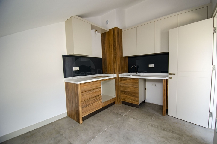 مشروع منتهي في وسط أنطاليا على بعد 150 م من البحر