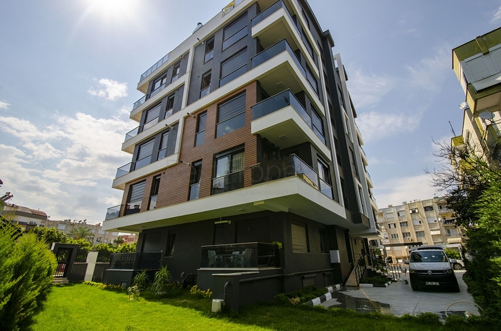 مشروع منتهي في وسط أنطاليا على بعد 150 م من البحر