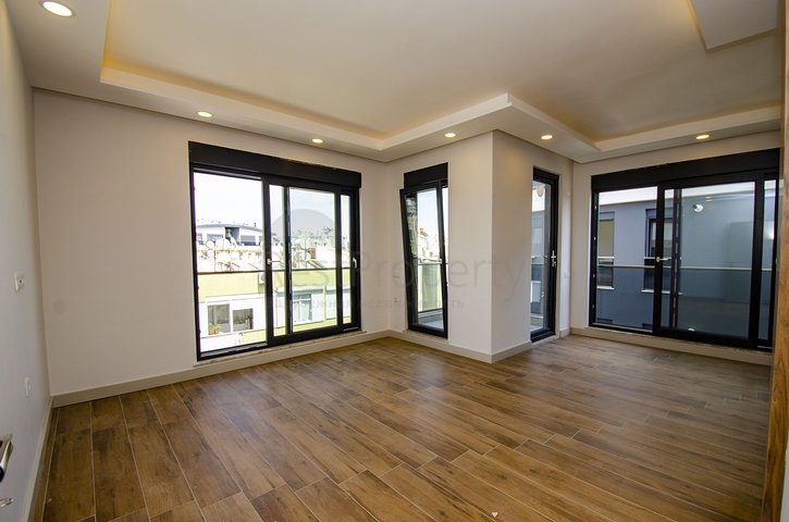 مشروع منتهي في وسط أنطاليا على بعد 150 م من البحر