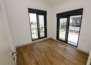 مشروع منتهي في وسط أنطاليا على بعد 150 م من البحر