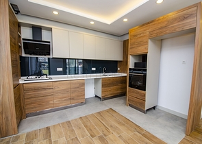 مشروع منتهي في وسط أنطاليا على بعد 150 م من البحر