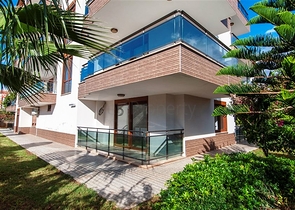 دوبلكس واسعة اربع عرف وصالة ضمن مجمع سكني يضم كافة الخدمات في كاستل / الانيا 