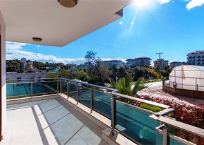 دوبلكس واسعة اربع عرف وصالة ضمن مجمع سكني يضم كافة الخدمات في كاستل / الانيا 