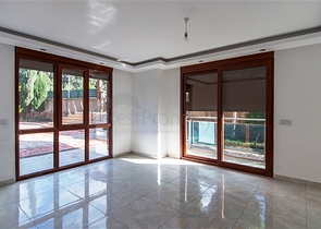 دوبلكس واسعة اربع عرف وصالة ضمن مجمع سكني يضم كافة الخدمات في كاستل / الانيا 