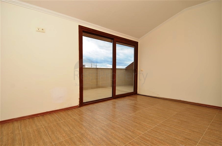 دوبلكس ثلاث غرف وصالة ضمن مجمع فاخر في اوبا / الانيا 