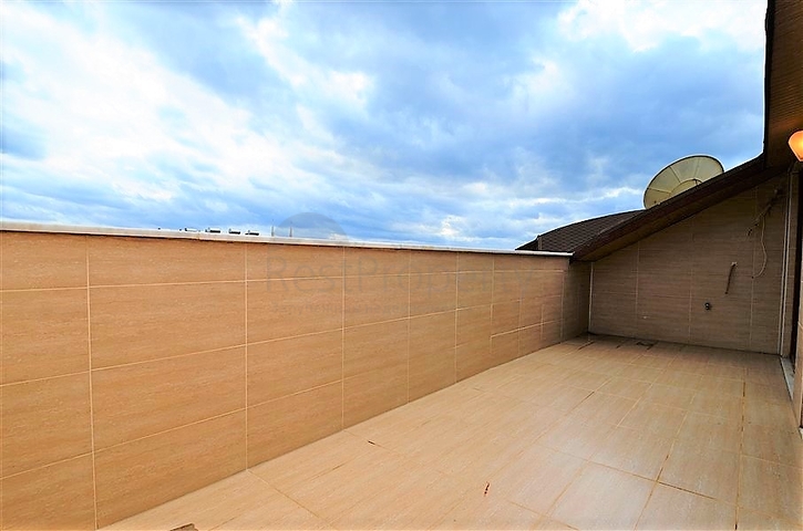 دوبلكس ثلاث غرف وصالة ضمن مجمع فاخر في اوبا / الانيا 