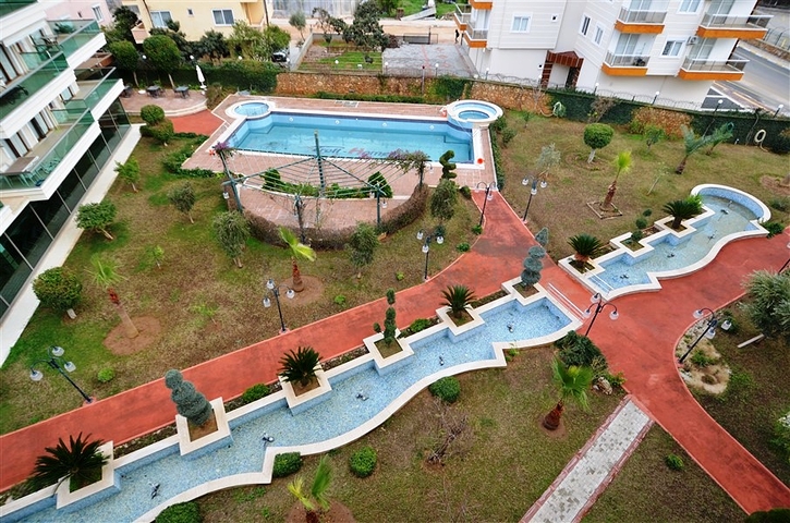 دوبلكس ثلاث غرف وصالة ضمن مجمع فاخر في اوبا / الانيا 