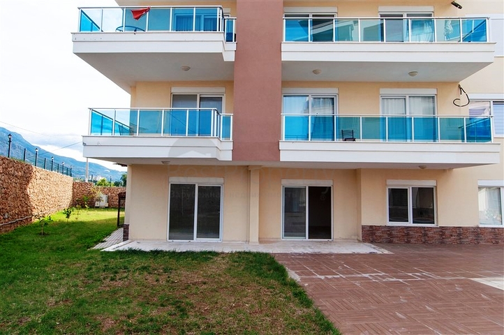 بسعر مميز - دوبلكس ثلاث غرف وصالة ضمن منطقة كاستل الراقية / الانيا 