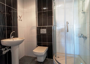 بسعر مميز - دوبلكس ثلاث غرف وصالة ضمن منطقة كاستل الراقية / الانيا 