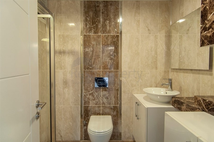 شقة كبيرة بغرفة نوم واحدة في الانيا / كاستل 