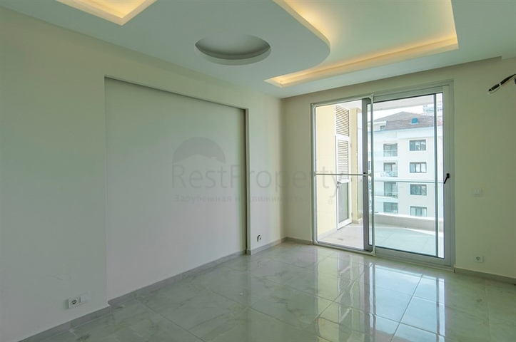 شقة كبيرة بغرفة نوم واحدة في الانيا / كاستل 