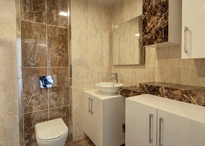 شقة كبيرة بغرفة نوم واحدة في الانيا / كاستل 