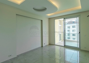 شقة كبيرة بغرفة نوم واحدة في الانيا / كاستل 