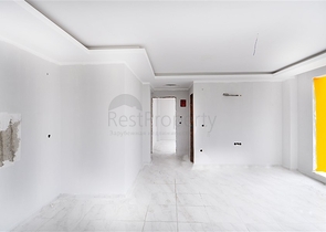 شقق سكنية ضمن بناء جديد في كاستل 