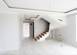 شقق سكنية ضمن بناء جديد في كاستل 