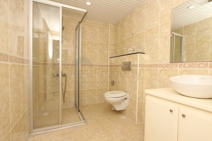 للبيع بشكل مستعجل - دوبلكس اربع غرق وصالة ضمن مجمع سكني في جيكجلي / الانيا 