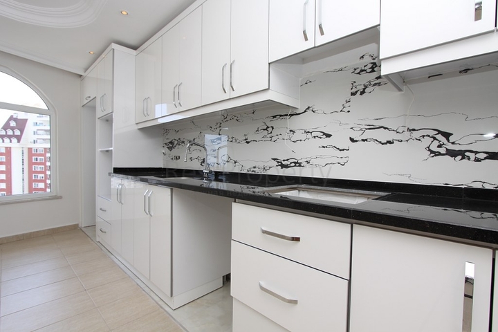 للبيع بشكل مستعجل - دوبلكس اربع غرق وصالة ضمن مجمع سكني في جيكجلي / الانيا 