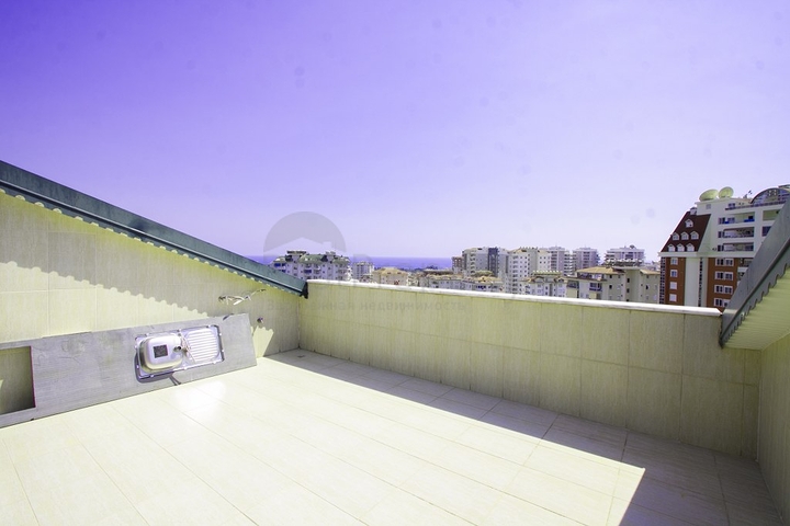 للبيع بشكل مستعجل - دوبلكس اربع غرق وصالة ضمن مجمع سكني في جيكجلي / الانيا 