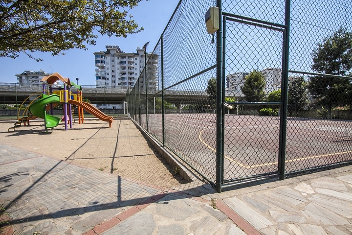 للبيع بشكل مستعجل - دوبلكس اربع غرق وصالة ضمن مجمع سكني في جيكجلي / الانيا 