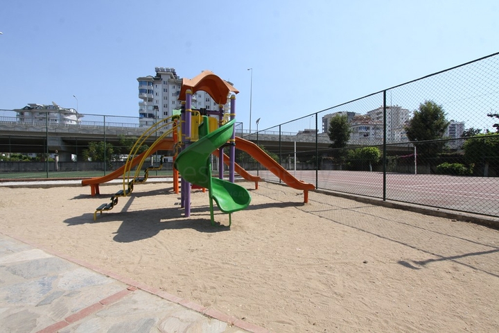 للبيع بشكل مستعجل - دوبلكس اربع غرق وصالة ضمن مجمع سكني في جيكجلي / الانيا 