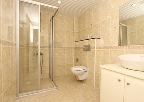 للبيع بشكل مستعجل - دوبلكس اربع غرق وصالة ضمن مجمع سكني في جيكجلي / الانيا 