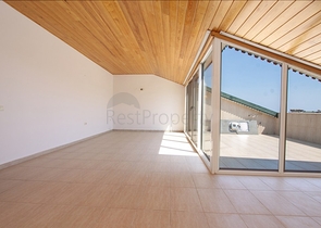 للبيع بشكل مستعجل - دوبلكس اربع غرق وصالة ضمن مجمع سكني في جيكجلي / الانيا 