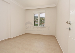 للبيع بشكل مستعجل - دوبلكس اربع غرق وصالة ضمن مجمع سكني في جيكجلي / الانيا 