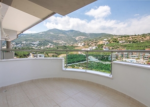 للبيع بشكل مستعجل - دوبلكس اربع غرق وصالة ضمن مجمع سكني في جيكجلي / الانيا 