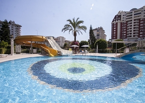 للبيع بشكل مستعجل - دوبلكس اربع غرق وصالة ضمن مجمع سكني في جيكجلي / الانيا 