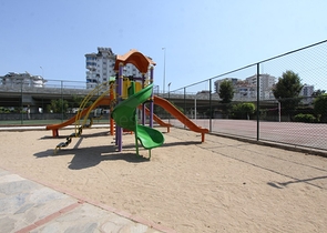 للبيع بشكل مستعجل - دوبلكس اربع غرق وصالة ضمن مجمع سكني في جيكجلي / الانيا 